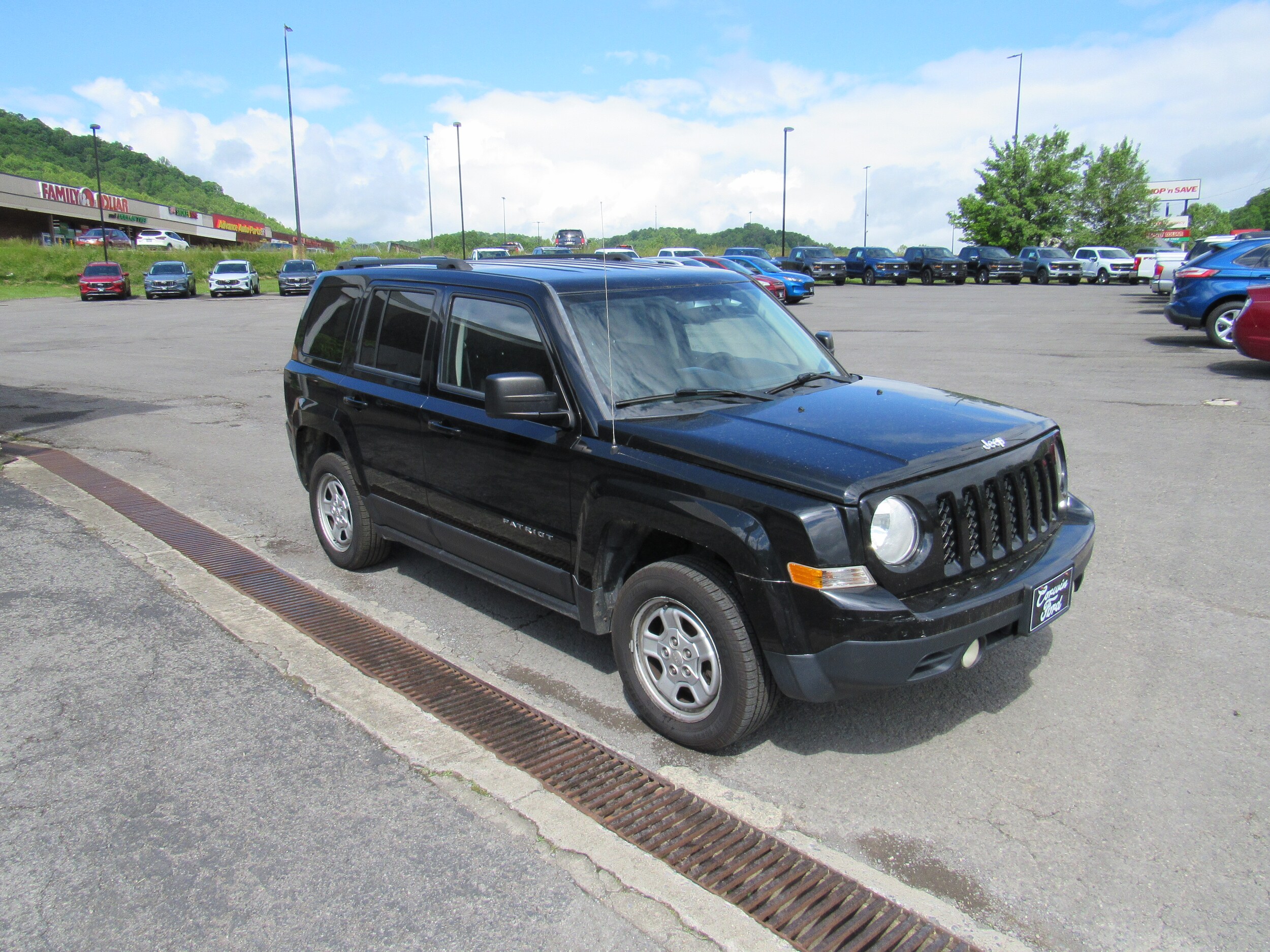 2015 Jeep Patriot Sport photo 4