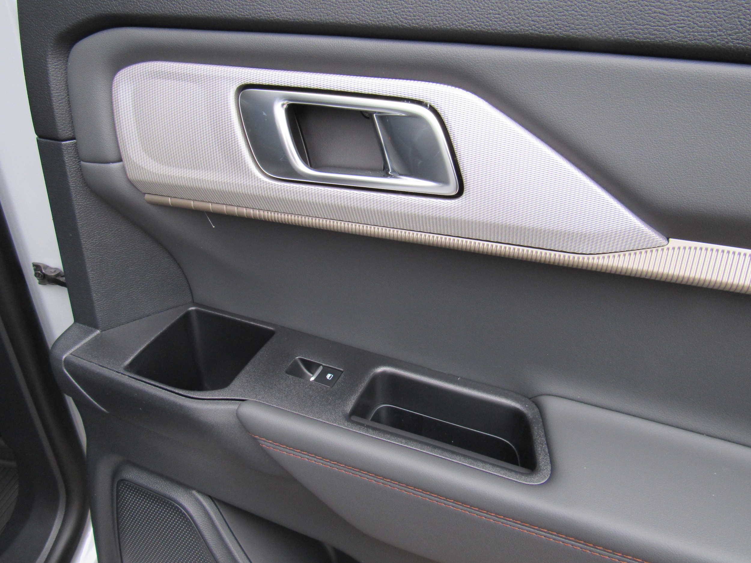 2026 Ford Explorer Active - Photo 33