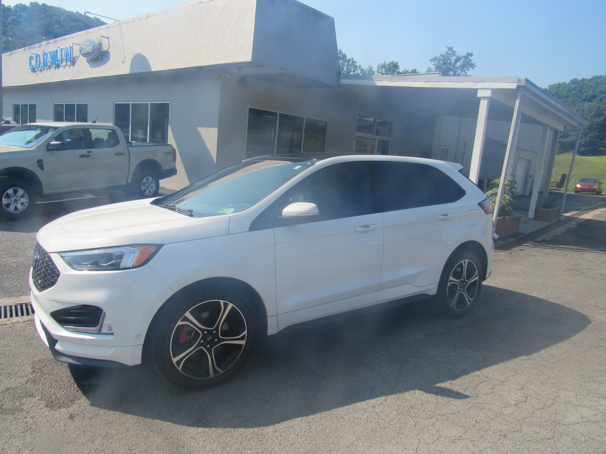 2021 Ford Edge ST