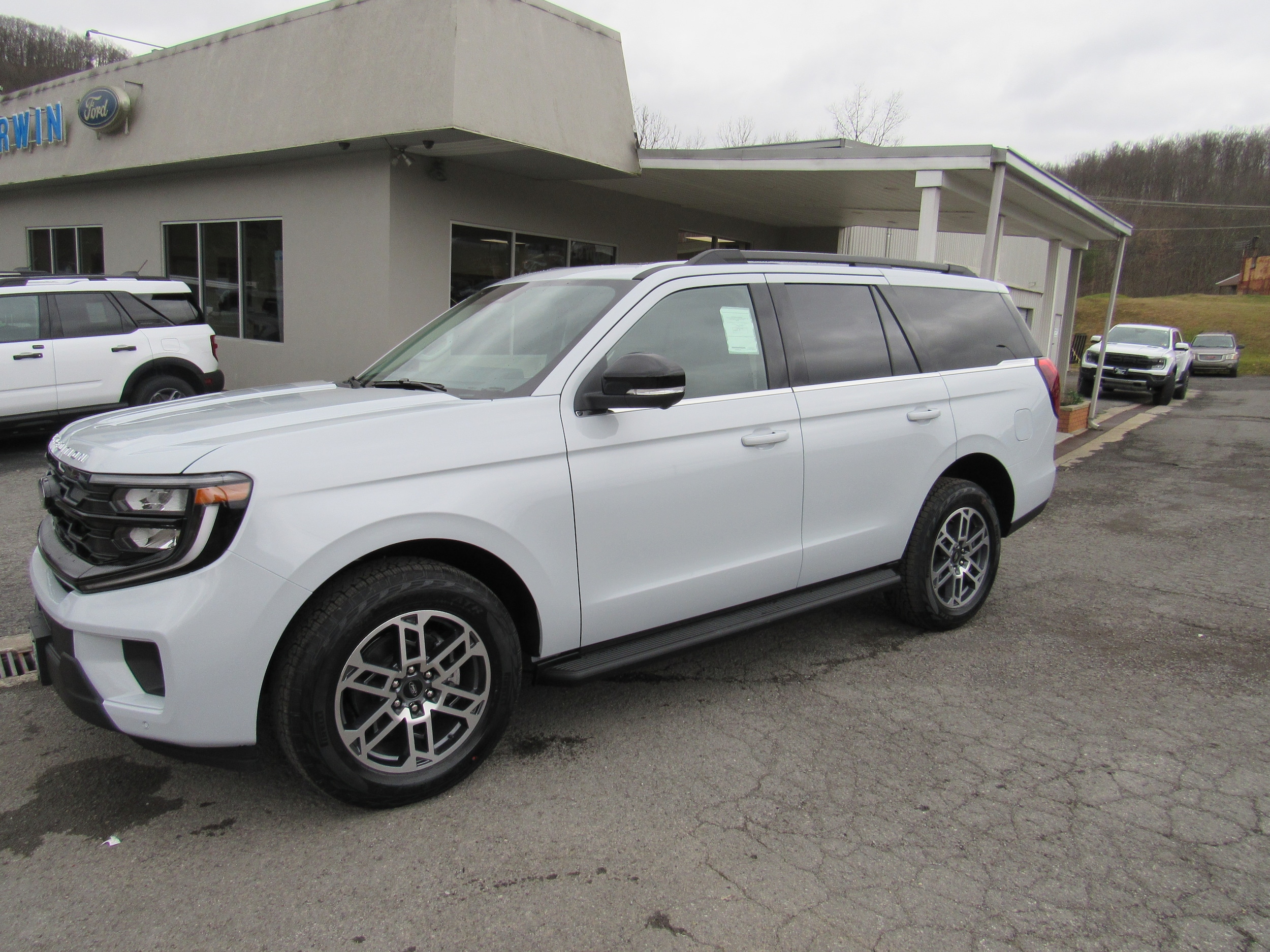 2025 Ford Expedition Active 4x4 