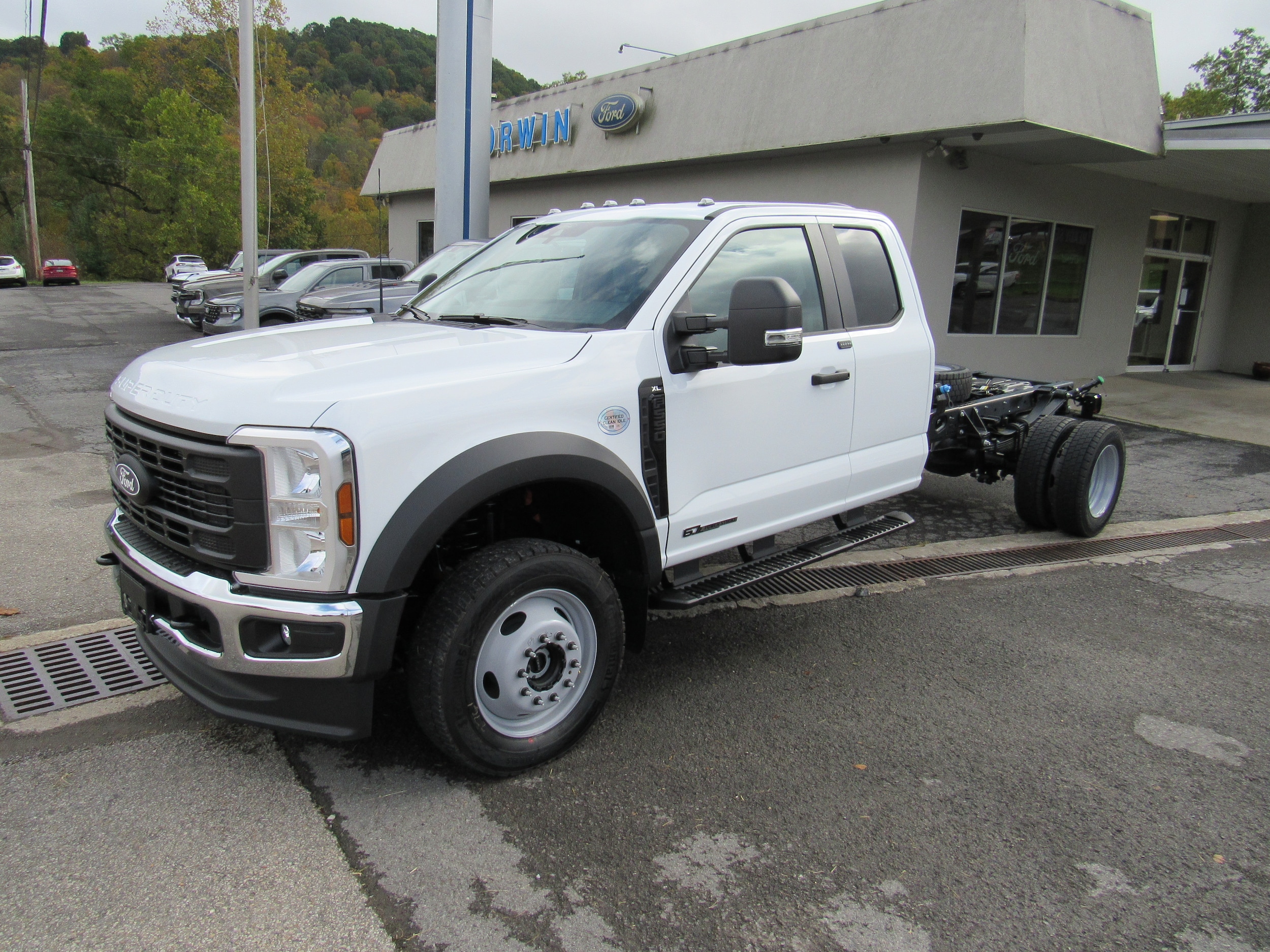 2027 Ford F-550 Super Duty Chassis Cab