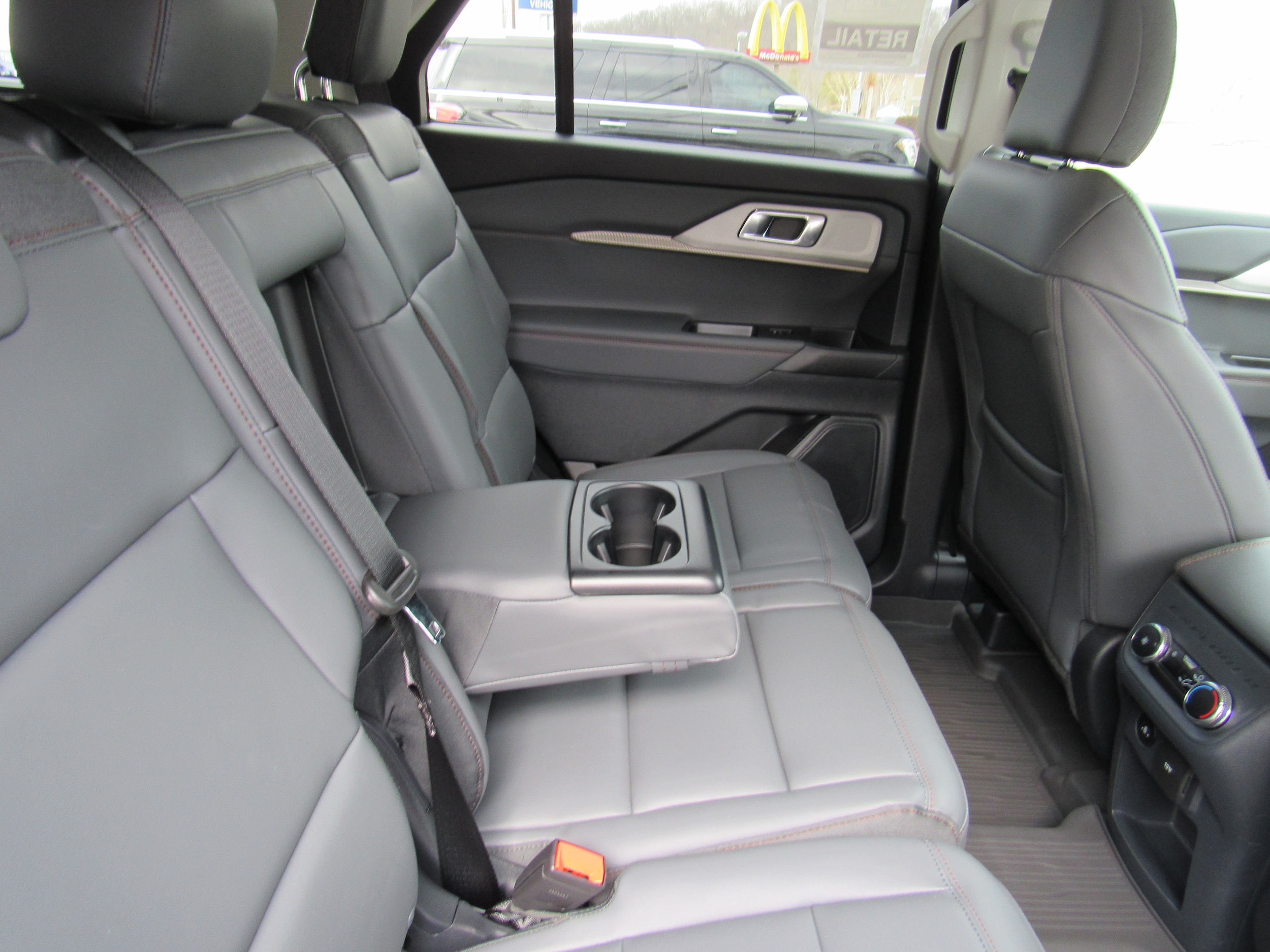 2026 Ford Explorer Active - Photo 36