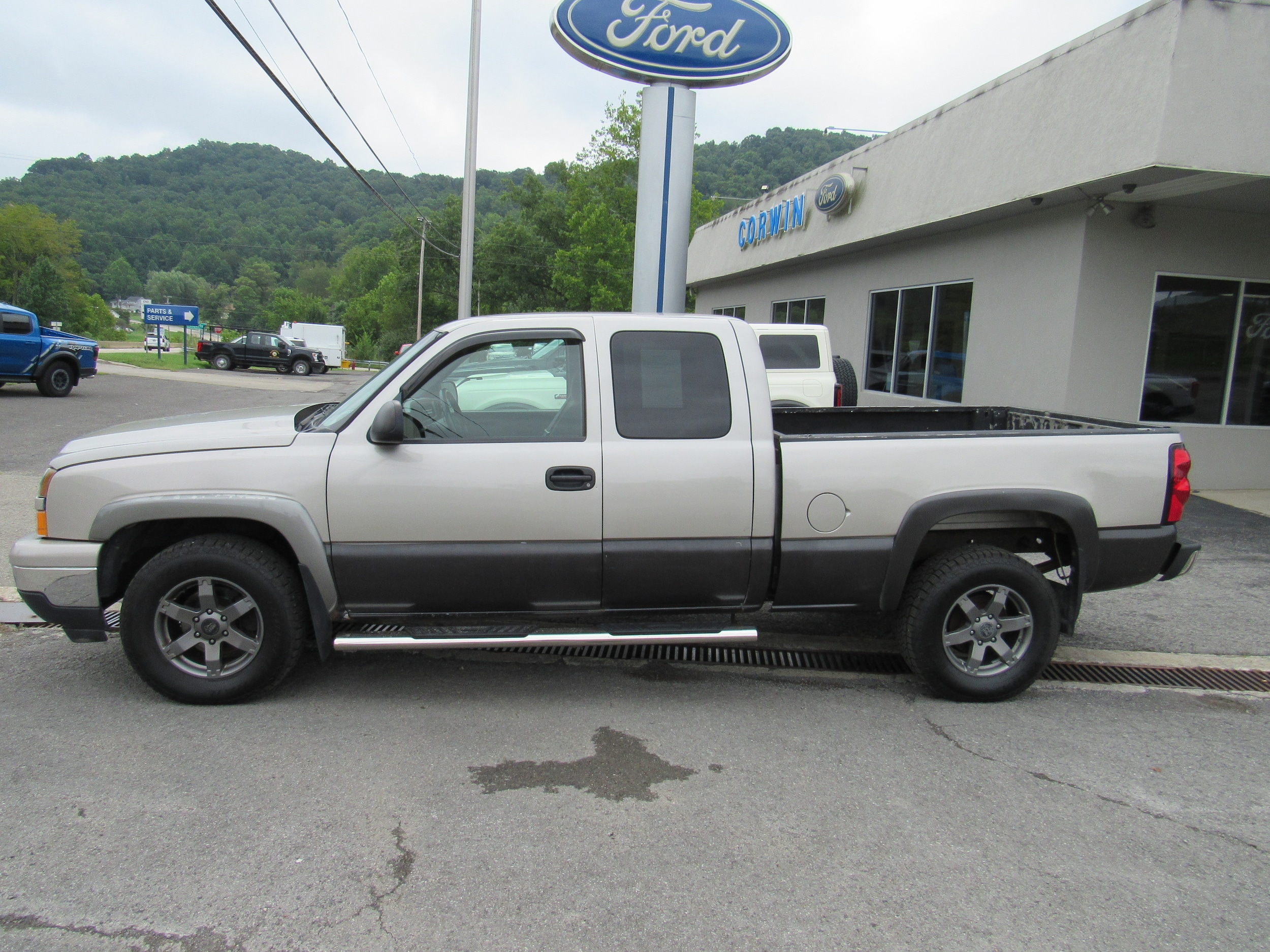 Used 2006 Chevrolet Silverado 1500 LT1 with VIN 1GCEK19B16Z188137 for sale in Mannington, WV