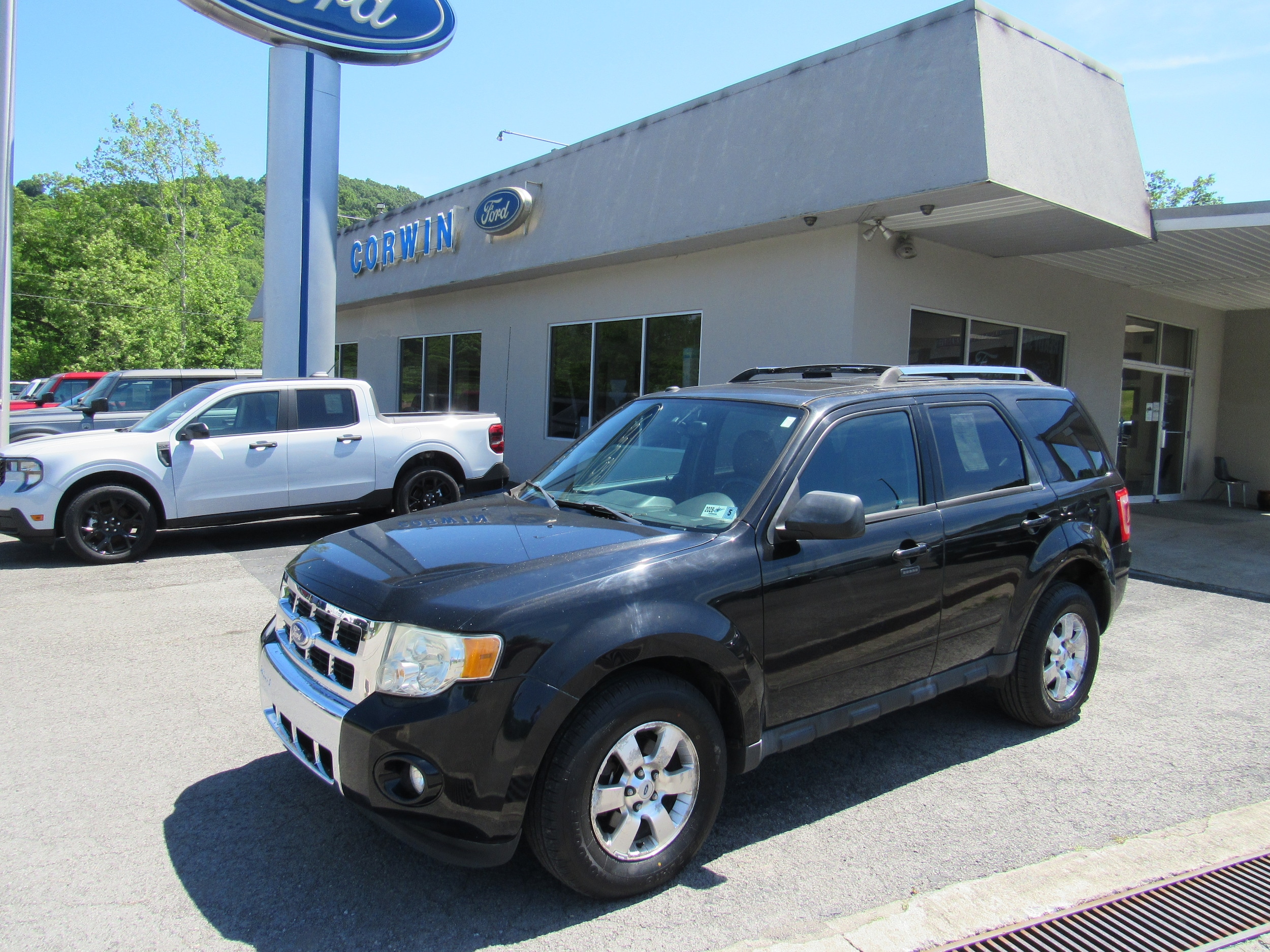 2011 Ford Escape Limited 4WD's photo