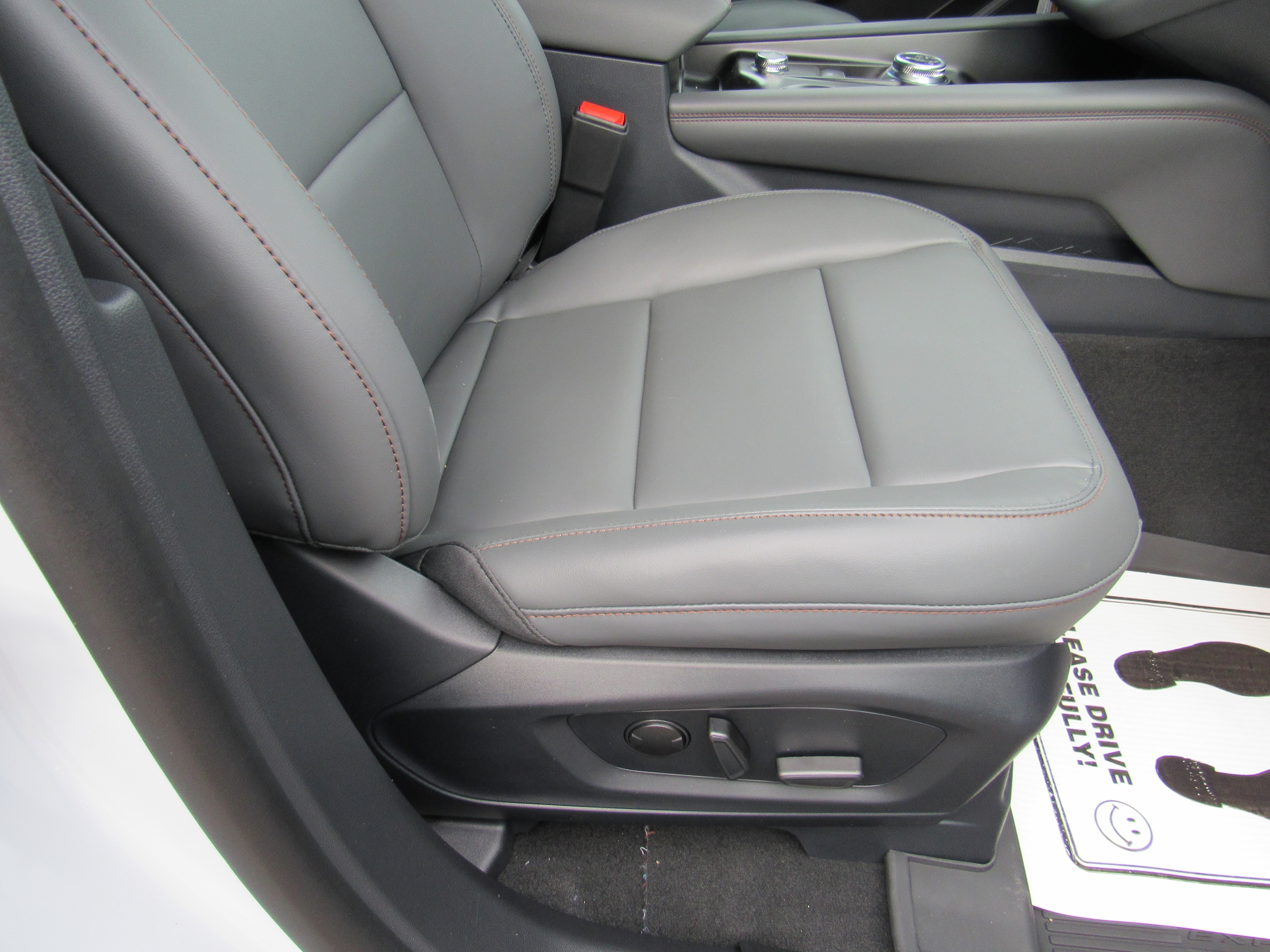 2026 Ford Explorer Active - Photo 32