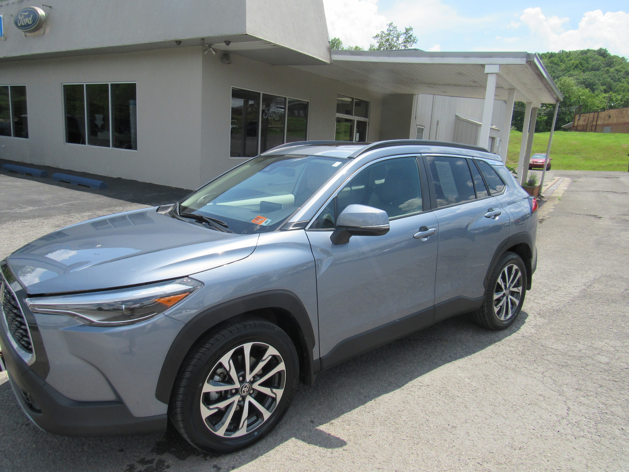 2022 Toyota Corolla Cross XLE
