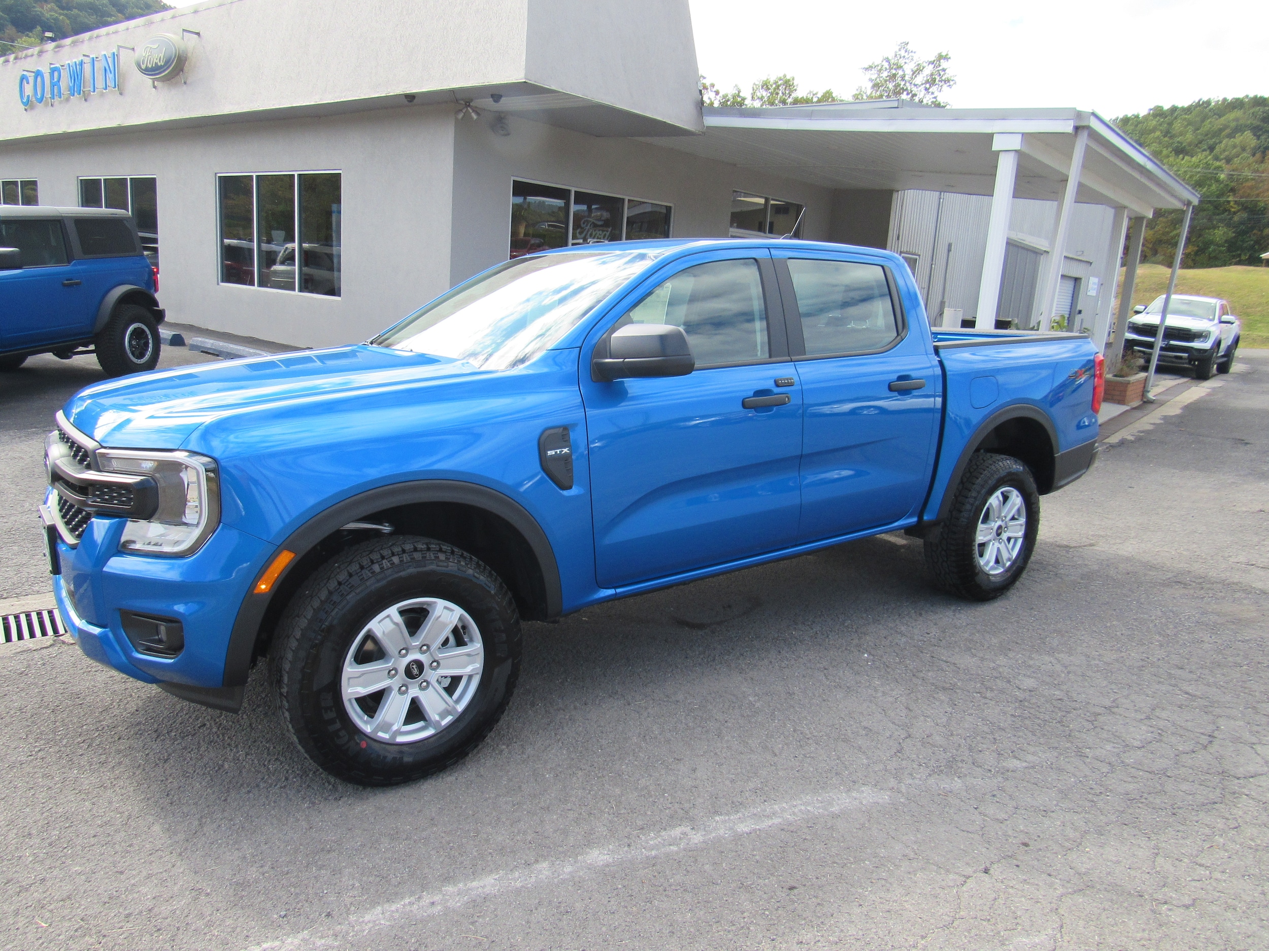 2025 Ford Ranger XL 4WD SuperCrew 5 Box 