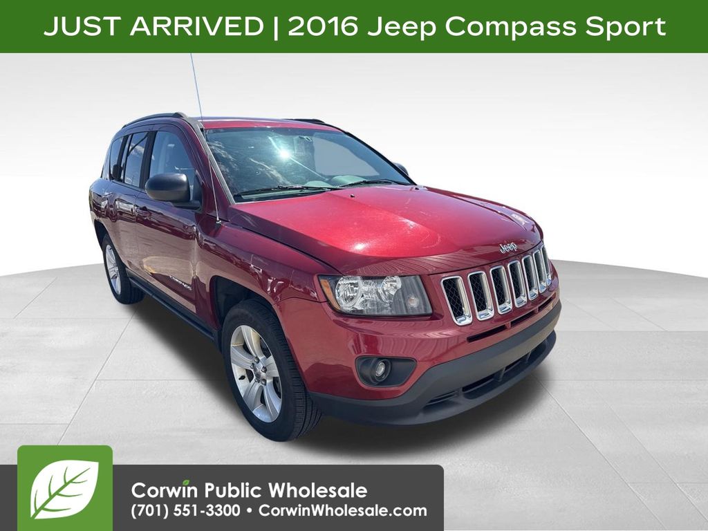 2016 Jeep Compass Sport's photo