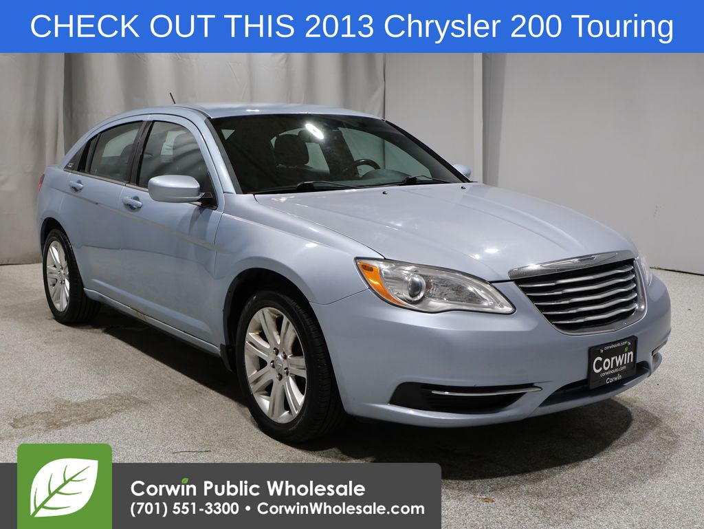 2013 Chrysler 200 Touring