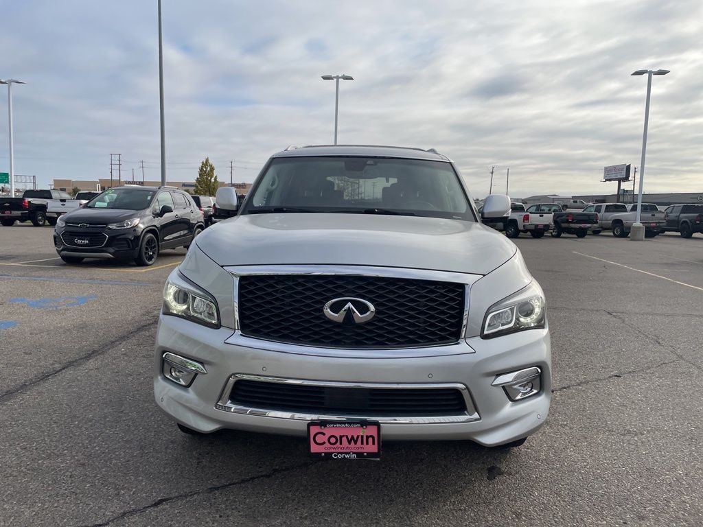 2017 Infiniti QX80 photo 2
