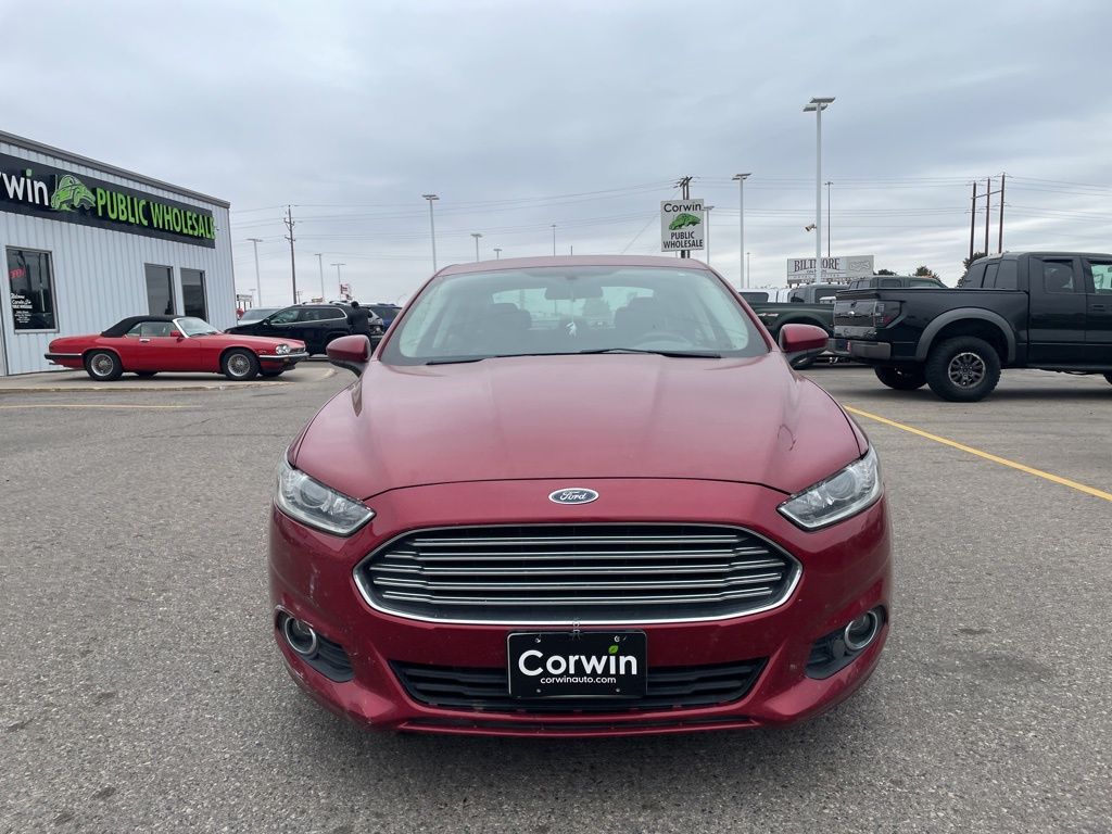2016 Ford Fusion S photo 3