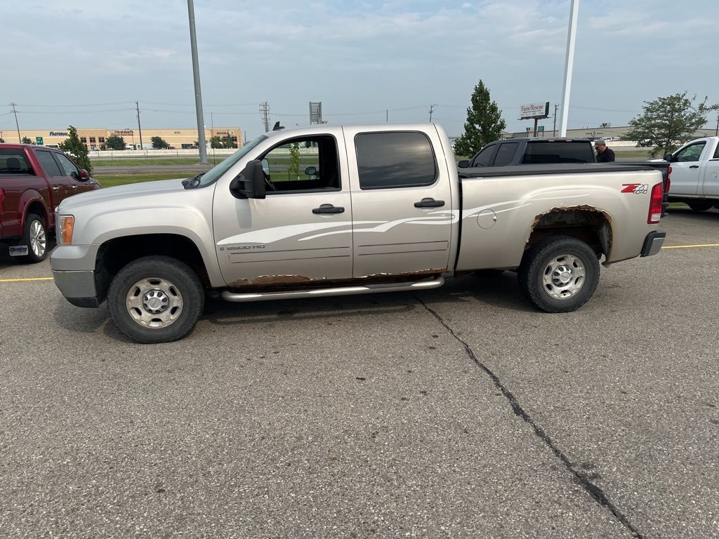 2009 Gmc Sierra SLE photo 4