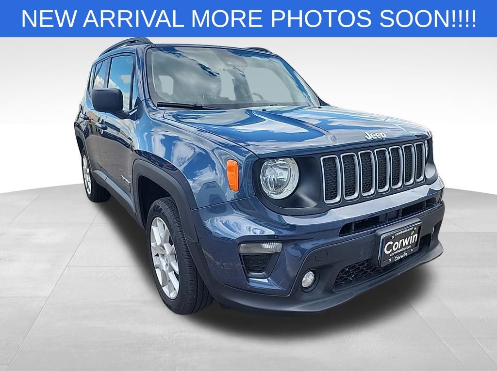 2022 Jeep Renegade Latitude photo 2
