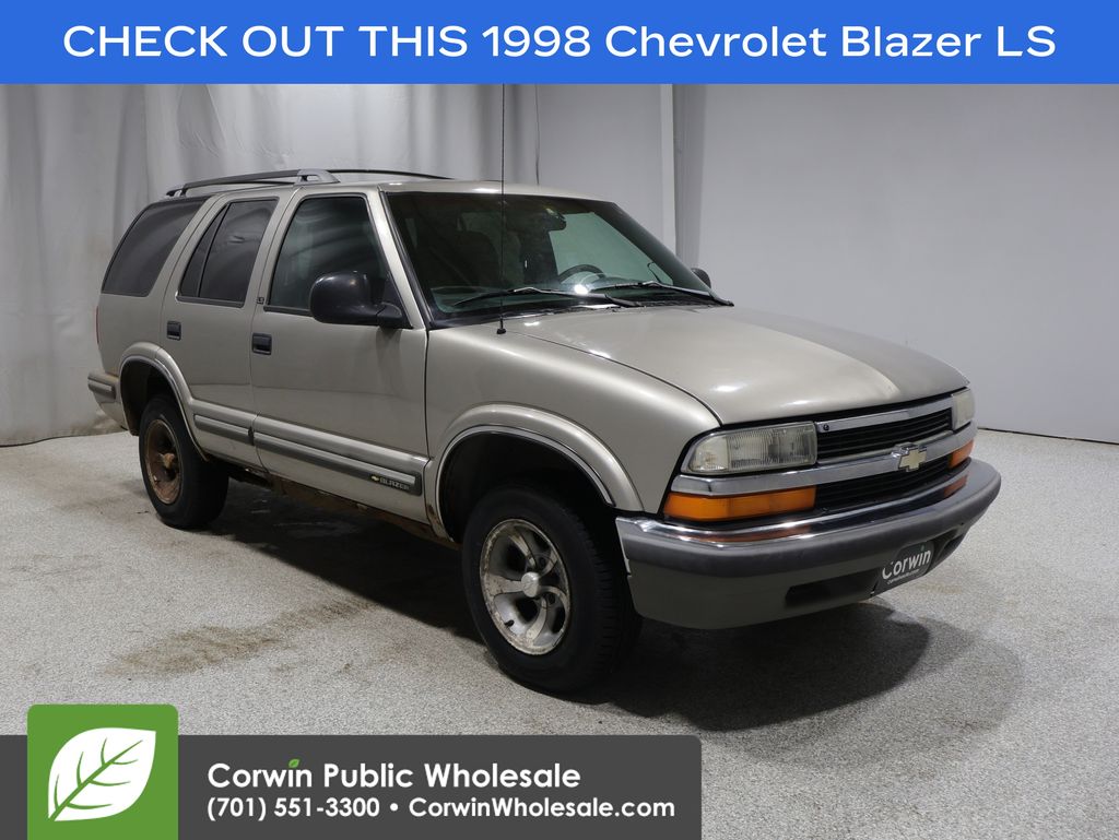 1998 Chevrolet Blazer -'s photo