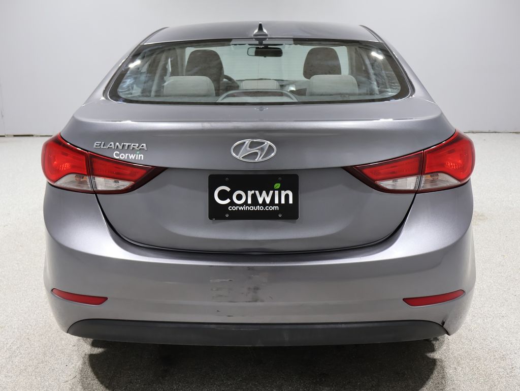 2016 Hyundai Elantra SE photo 3