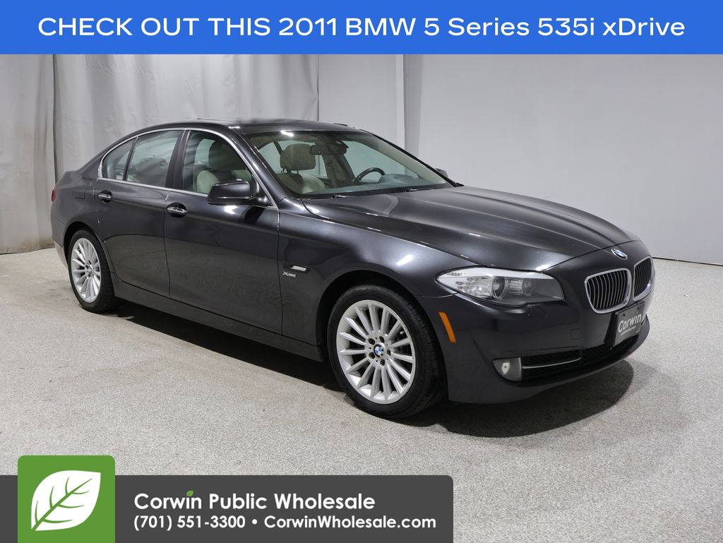 2011 BMW 5 Series 535i xDrive Sedan's photo