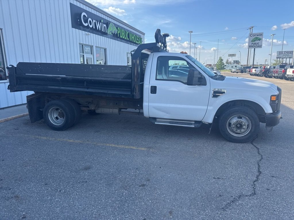 2008 Ford F-350 XL photo 2