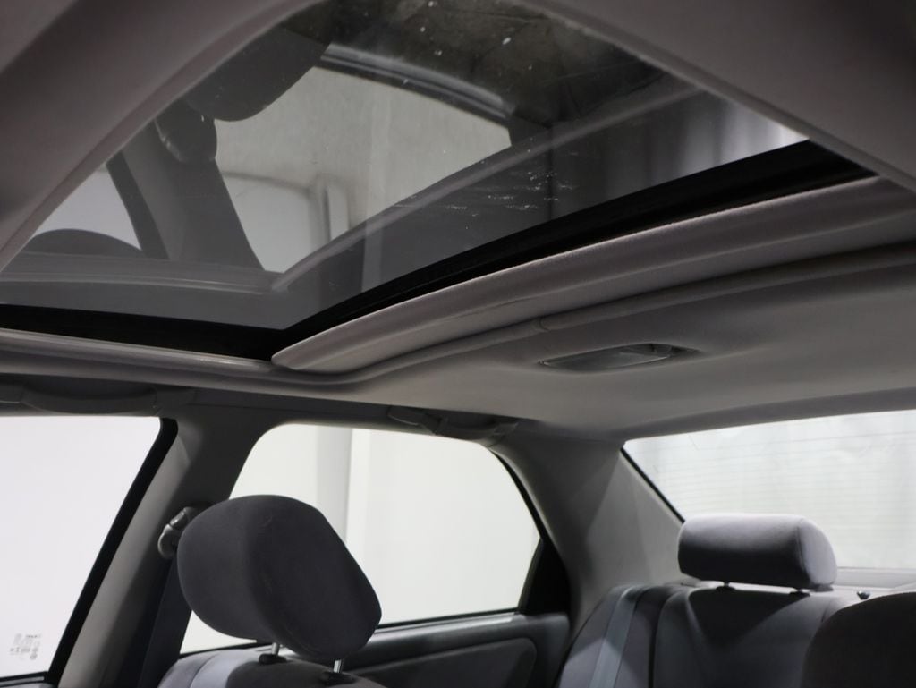 Image of 2001 Toyota Camry LE Sedan