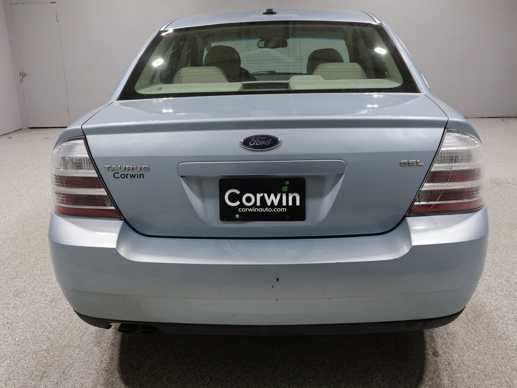 2008 Ford Taurus SEL photo 3