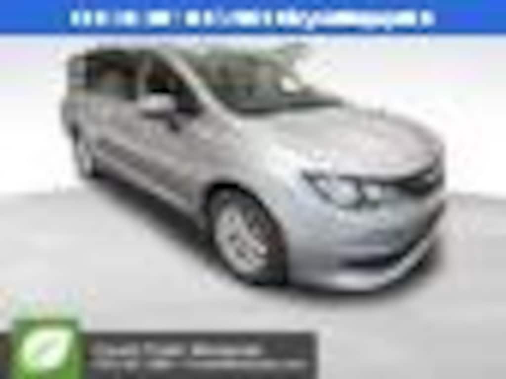 Used 2021 Chrysler Voyager LX Van Passenger Van