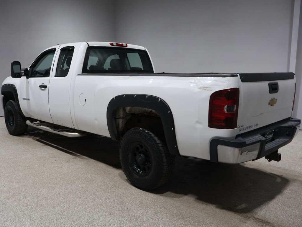 2010 Chevrolet Silverado Work Truck Base photo 4