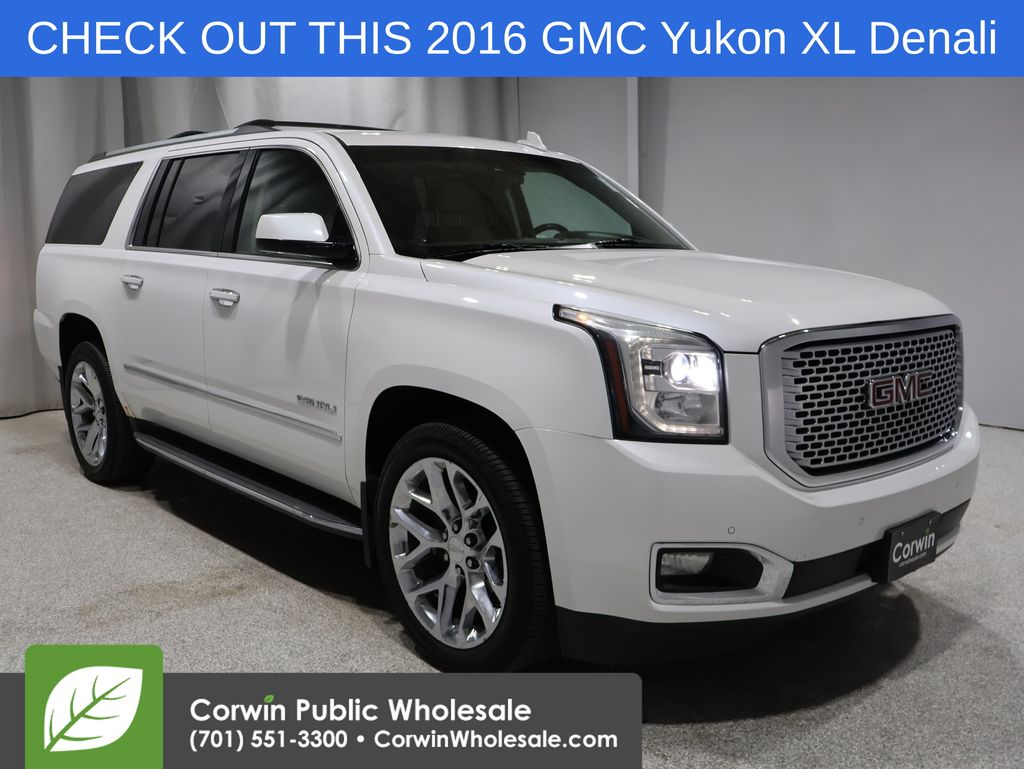 2016 GMC Yukon XL Denali's photo