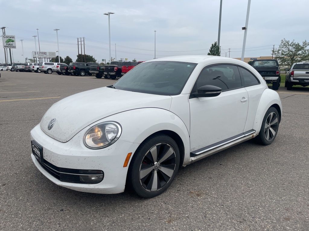 2012 Volkswagen Beetle Turbo photo 2