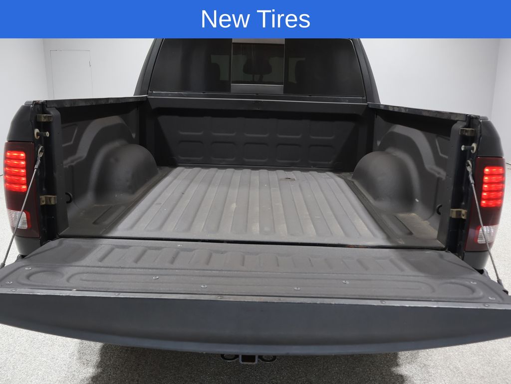2017 Ram 1500 Rebel photo 4