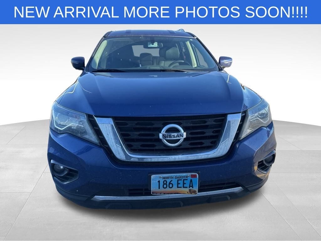 Used 2017 Nissan Pathfinder SV SUV