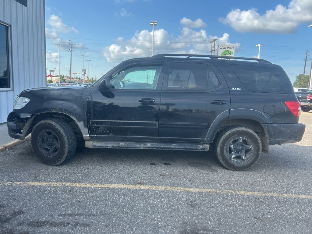 2002 Toyota Sequoia SR5 photo 3