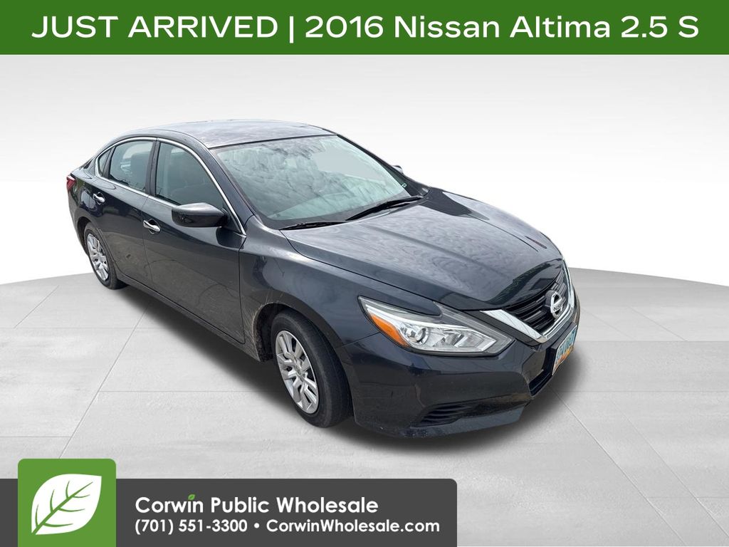 2016 Nissan Altima 2.5 S's photo