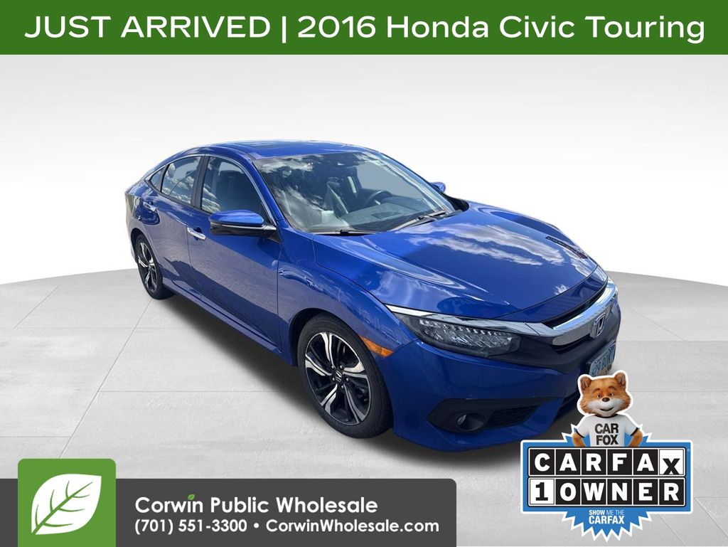 2016 Honda Civic Touring CVT's photo