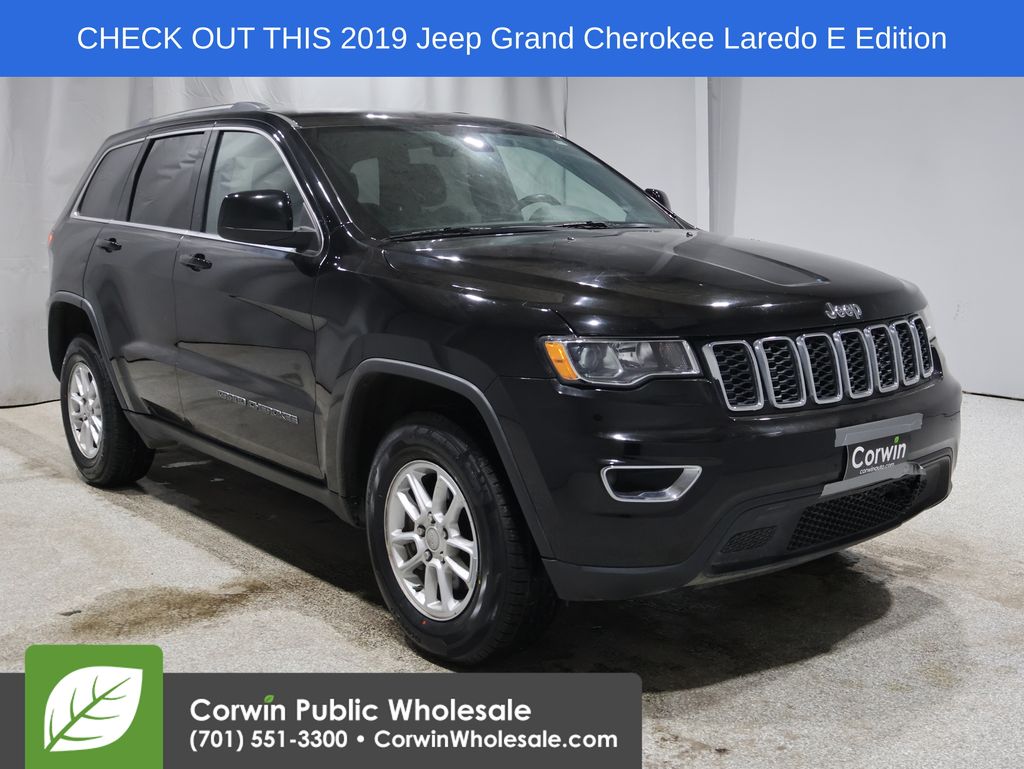 2019 Jeep Grand Cherokee Laredo E's photo