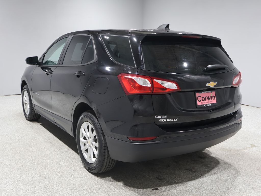 2020 Chevrolet Equinox LS photo 4
