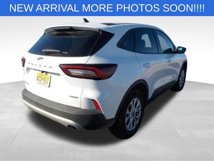 2025 Ford Escape Active photo 2