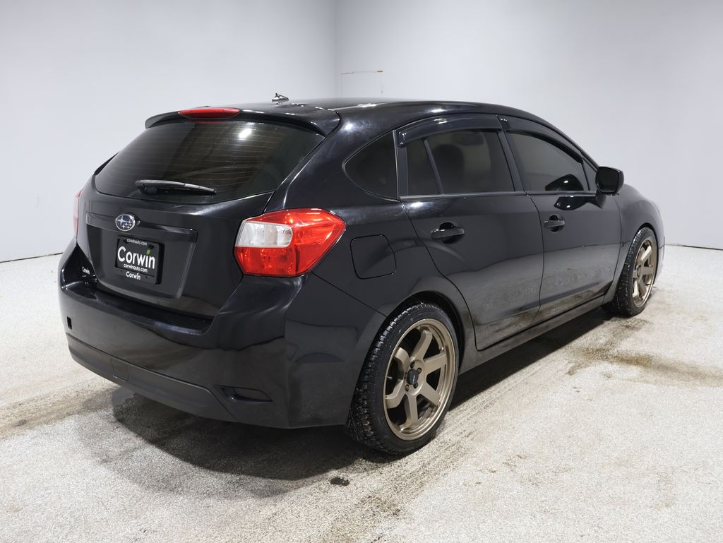 2014 Subaru Impreza 2.0i Premium photo 2