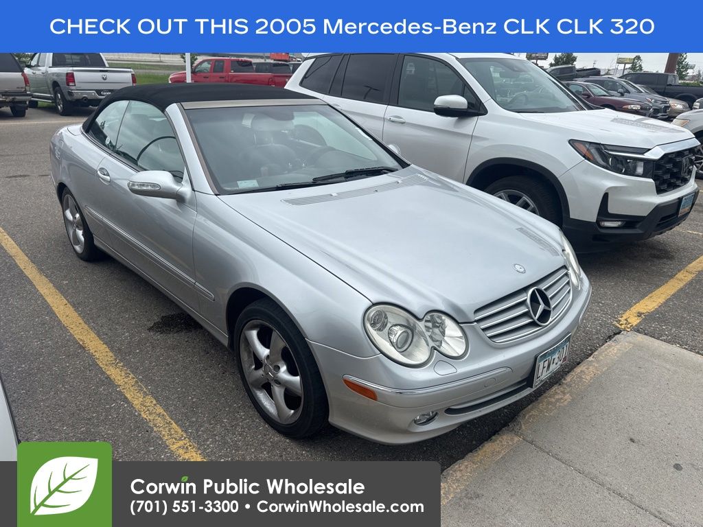 2005 Mercedes-Benz CLK-Class CLK320 Cabriolet's photo
