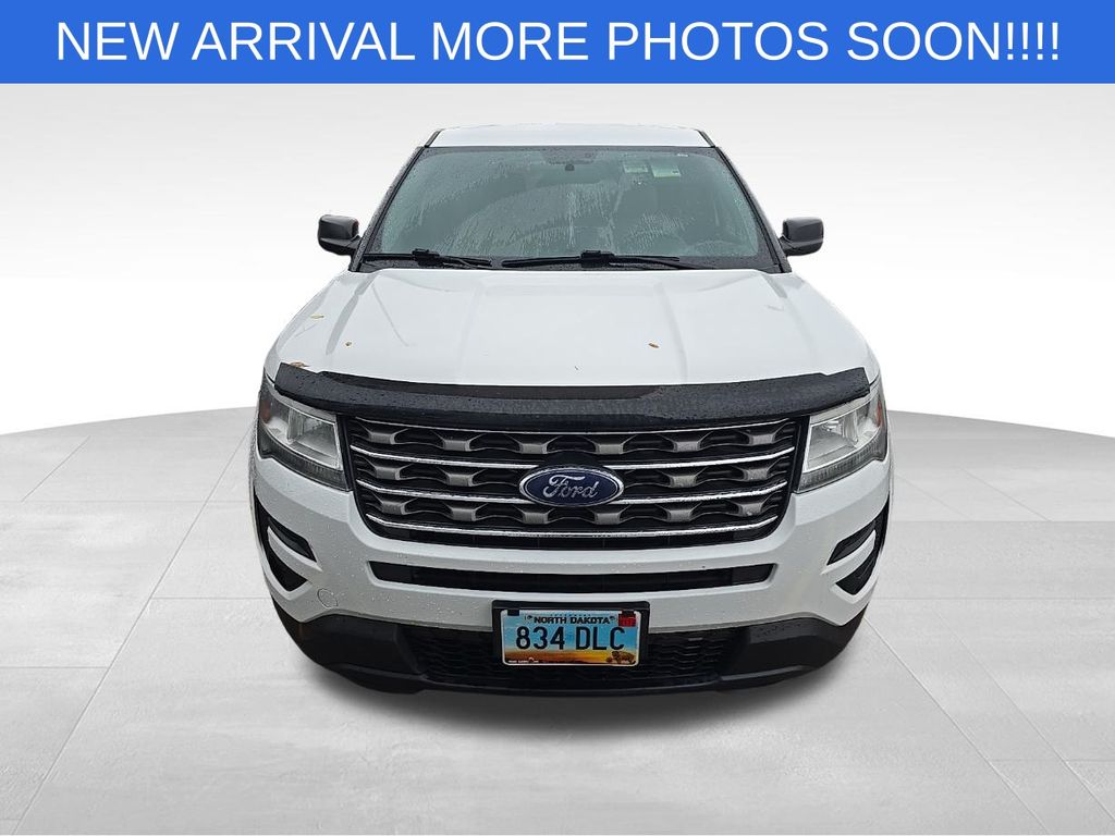 2017 Ford Explorer Base photo 2