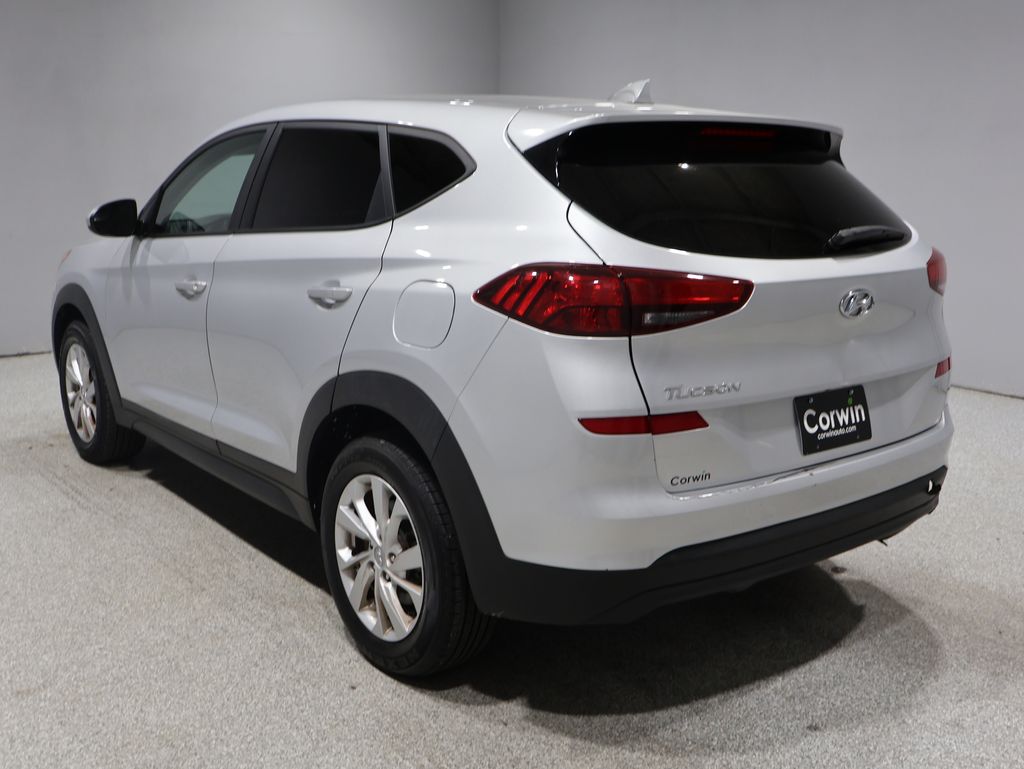 2019 Hyundai Tucson SE photo 3