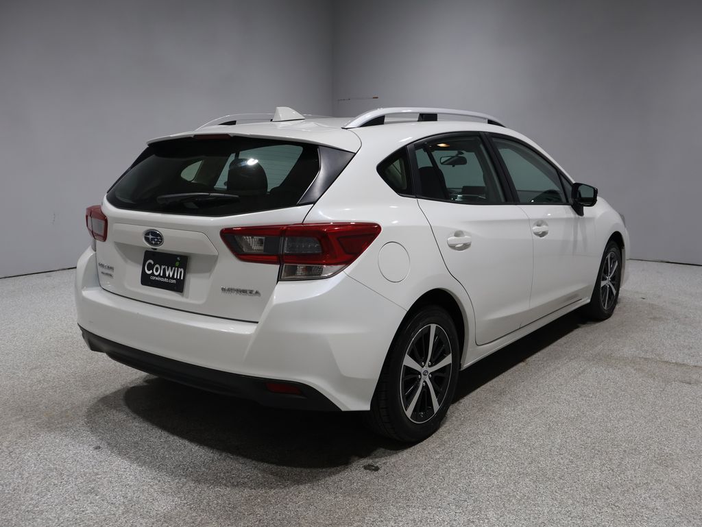 2023 Subaru Impreza Premium photo 2