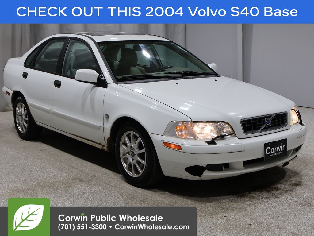 2004 Volvo S40's photo