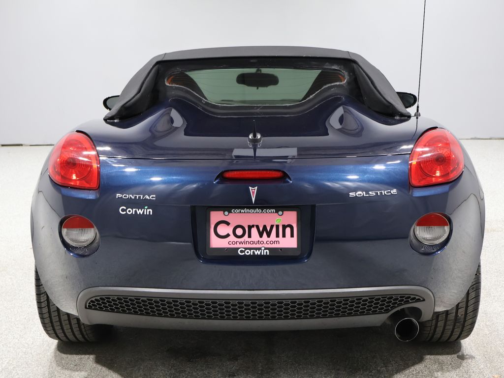 2008 Pontiac Solstice Base Convertible photo 3