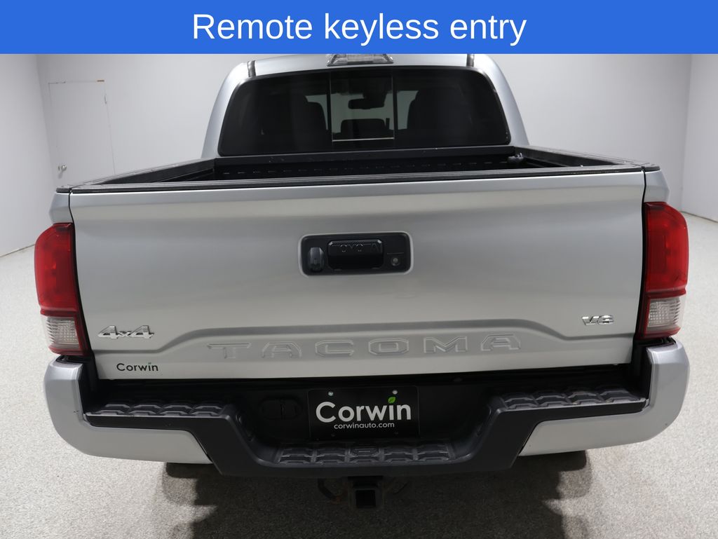 2022 Toyota Tacoma SR5 V6 photo 3