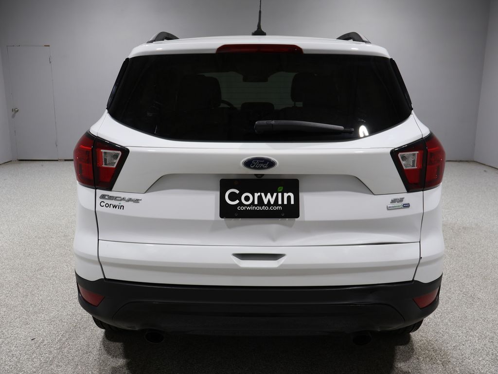 2019 Ford Escape SE photo 2