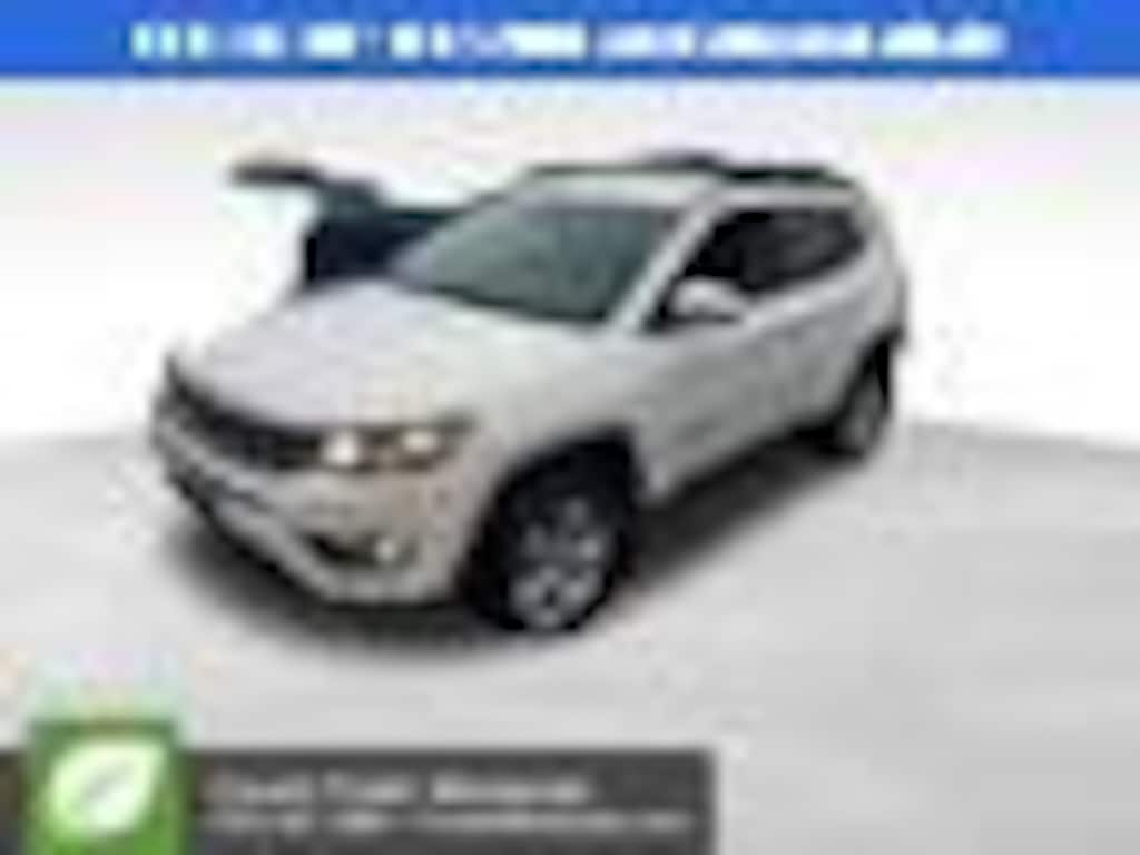 Used 2018 Jeep Compass Latitude 4x4 SUV