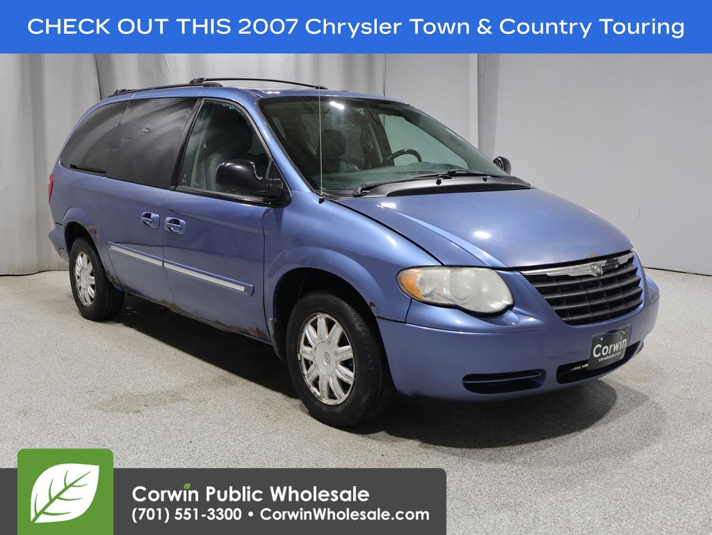 2007 Chrysler Town & Country Touring LWB's photo