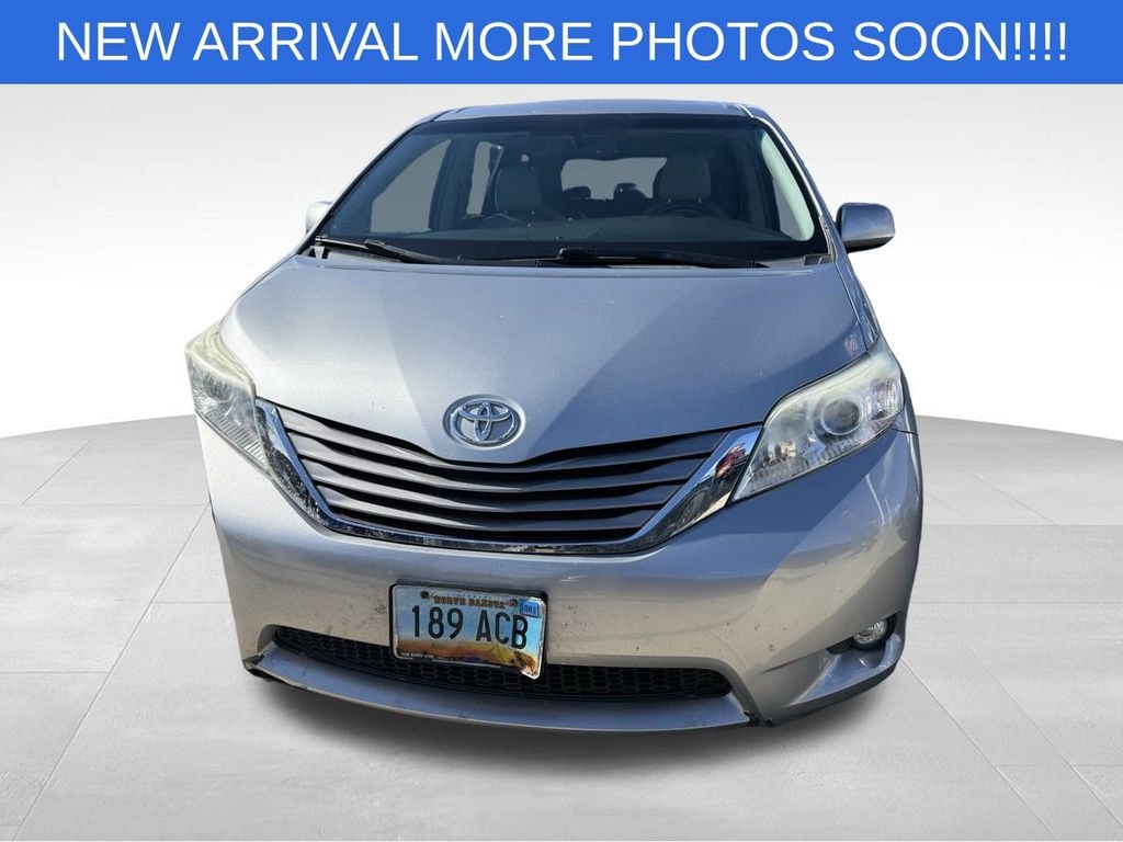 Used 2015 Toyota Sienna  Van