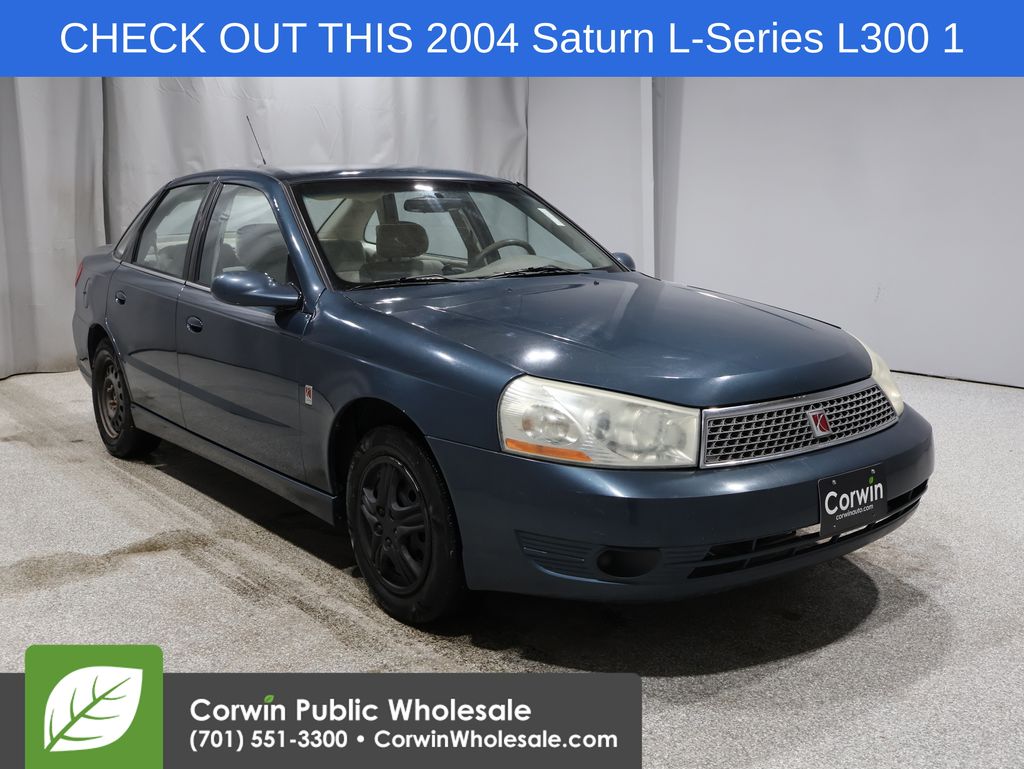 2004 Saturn L300 1's photo