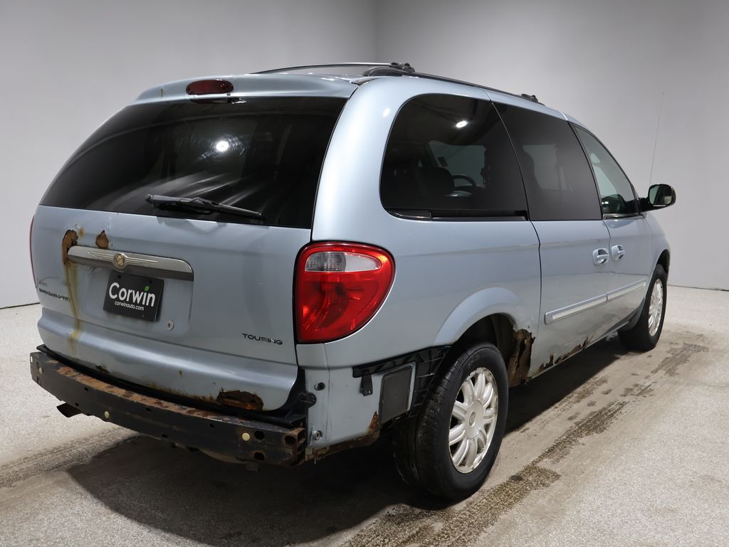 Used 2006 Chrysler Town & Country Touring with VIN 2A4GP54L86R746104 for sale in Fargo, ND