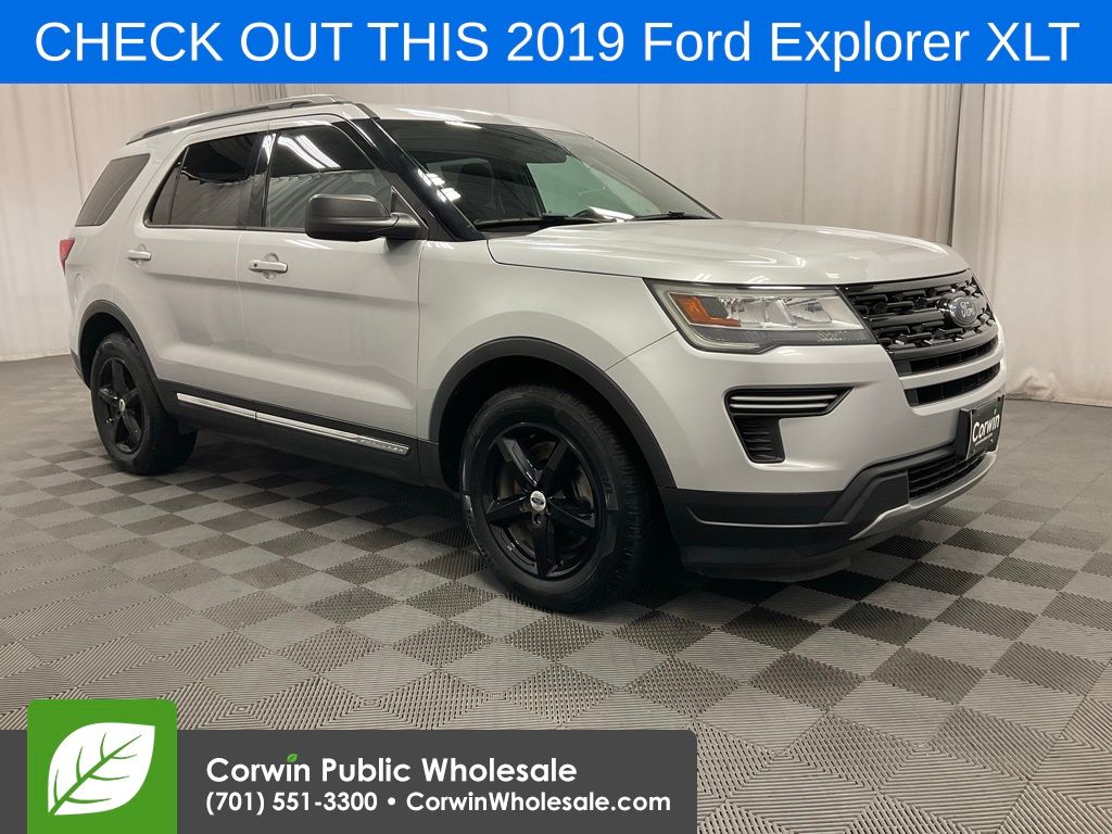 2019 Ford Explorer XLT's photo